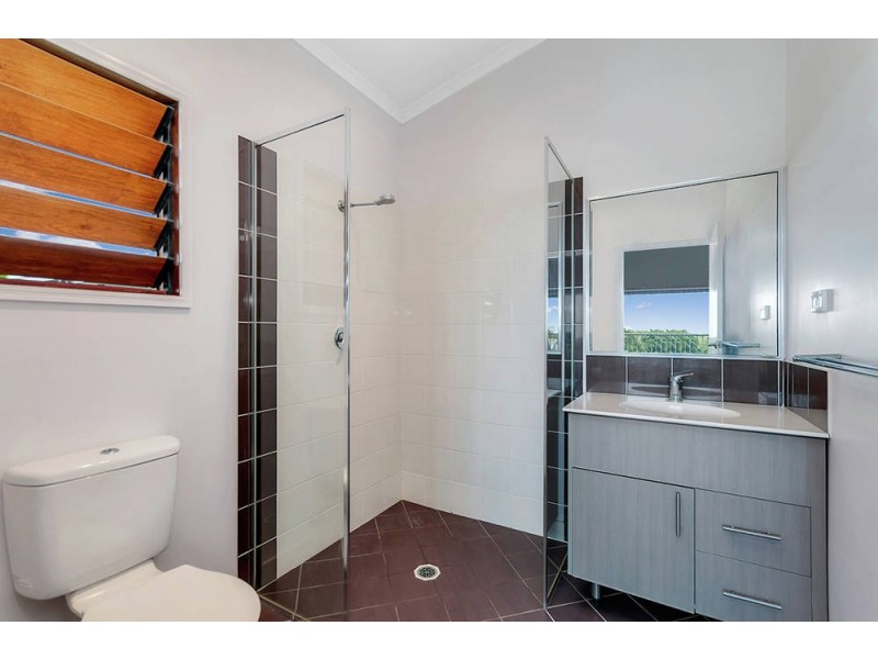 13 Everglades Street, Palm Cove QLD 4879