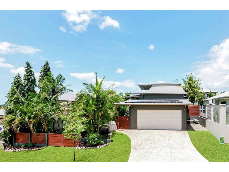 13 Everglades Street, Palm Cove QLD 4879