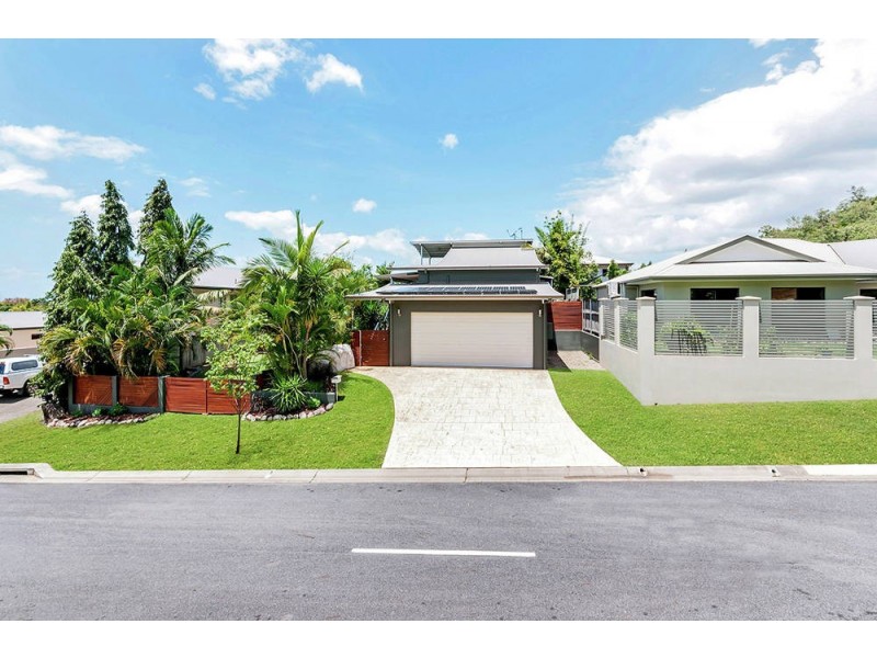 13 Everglades Street, Palm Cove QLD 4879