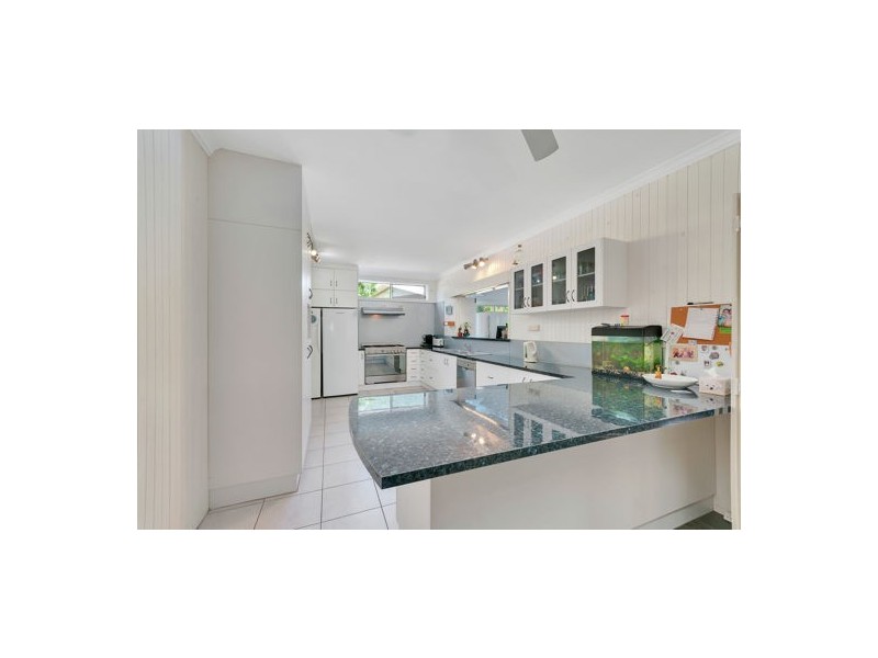 8 Glen Close, Bayview Heights QLD 4868