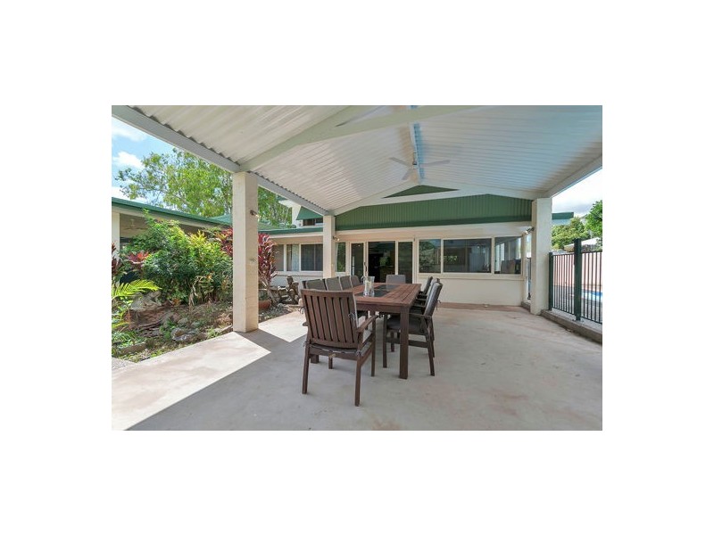 8 Glen Close, Bayview Heights QLD 4868