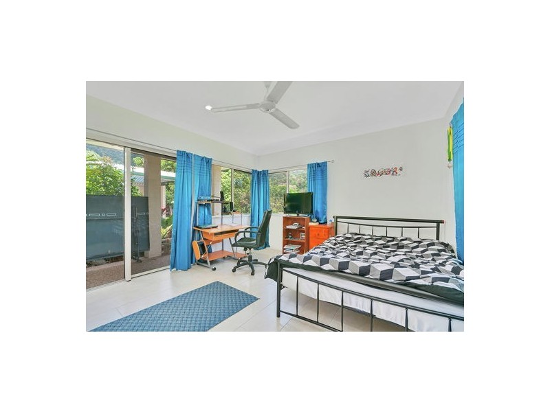8 Glen Close, Bayview Heights QLD 4868