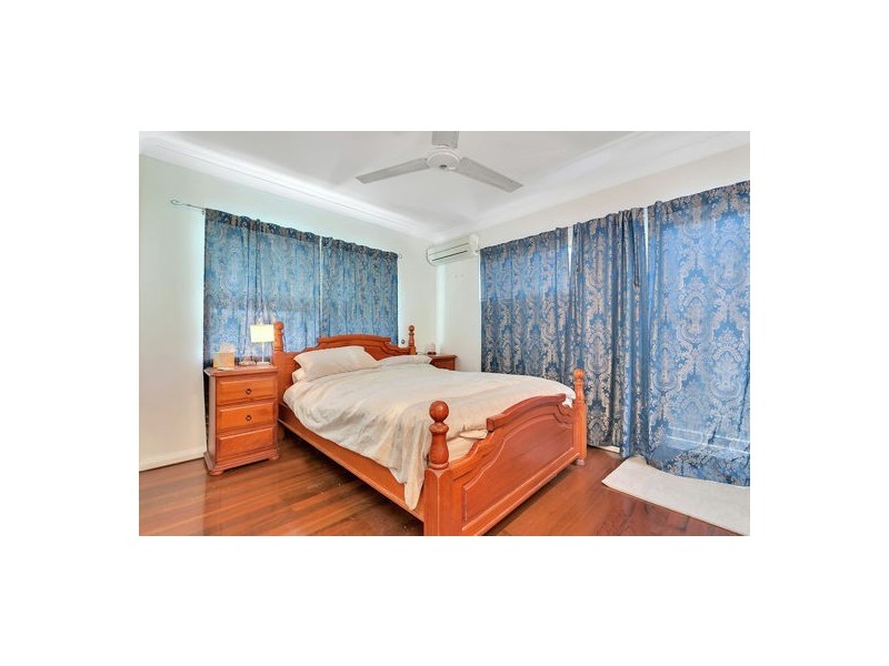 8 Glen Close, Bayview Heights QLD 4868