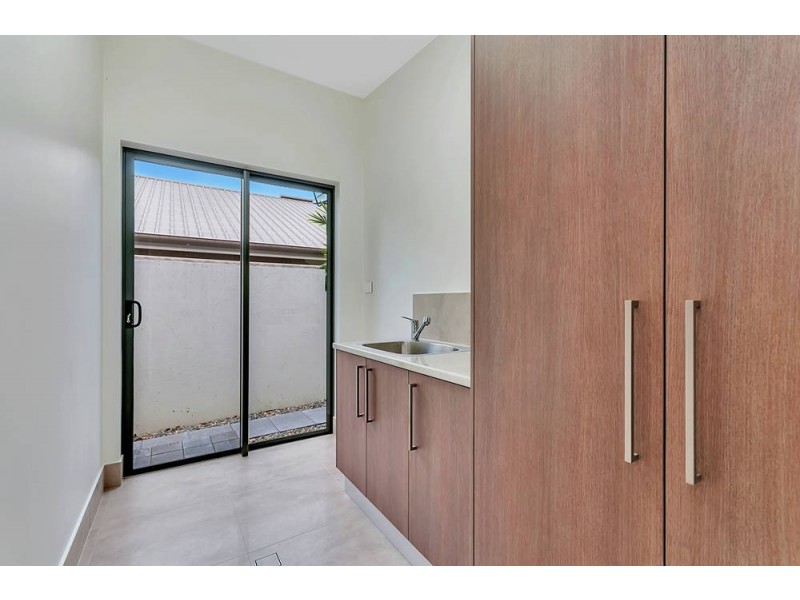 19 Litara Court, Palm Cove QLD 4879