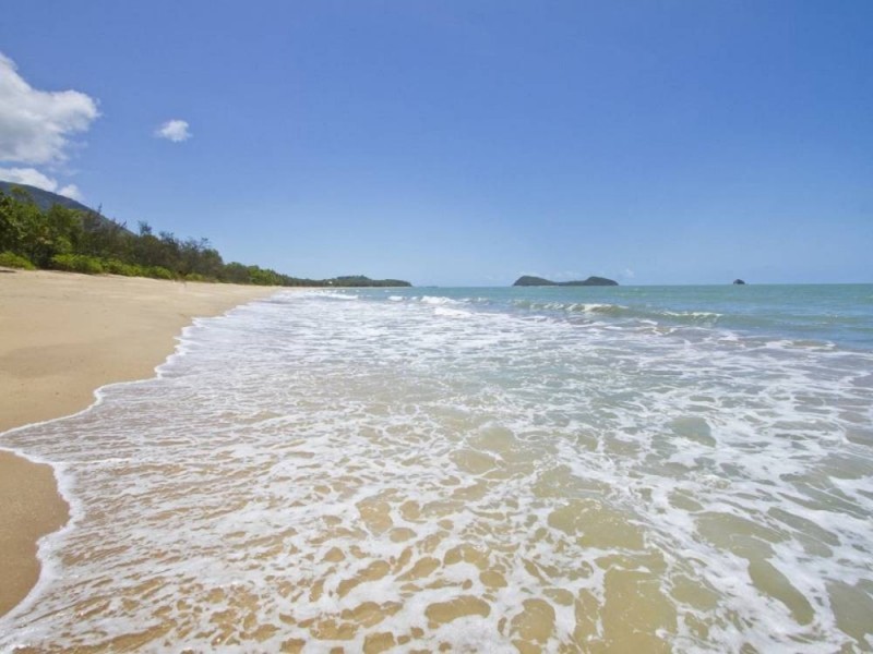 19 Litara Court, Palm Cove QLD 4879