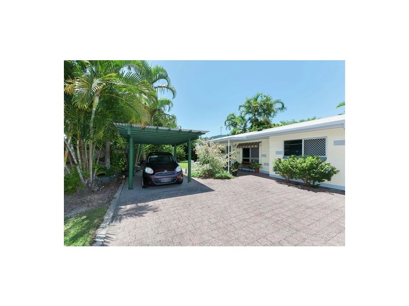 2/93 Jensen Street, Whitfield QLD 4870