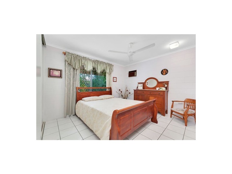 2/93 Jensen Street, Whitfield QLD 4870