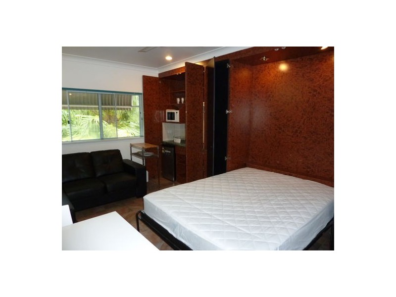 12/4 Chester Court, Manunda QLD 4870