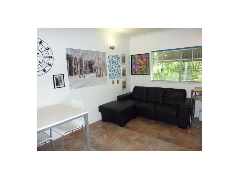 12/4 Chester Court, Manunda QLD 4870