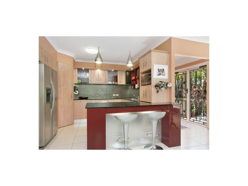 43 Chesterfield Close, Brinsmead QLD 4870