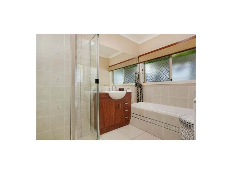 43 Chesterfield Close, Brinsmead QLD 4870