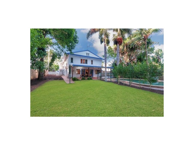25 Hall Street, Edge Hill QLD 4870