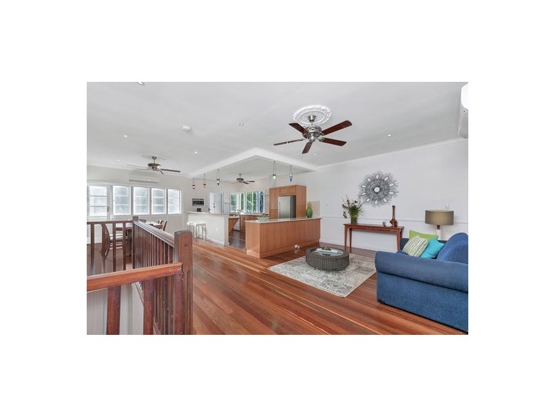 25 Hall Street, Edge Hill QLD 4870