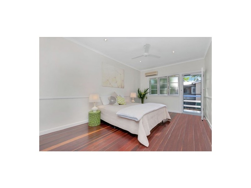 25 Hall Street, Edge Hill QLD 4870