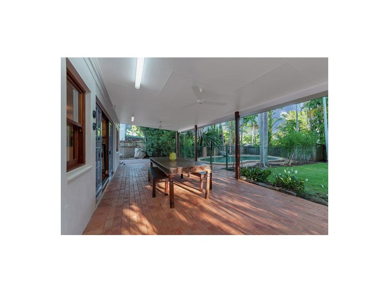 25 Hall Street, Edge Hill QLD 4870
