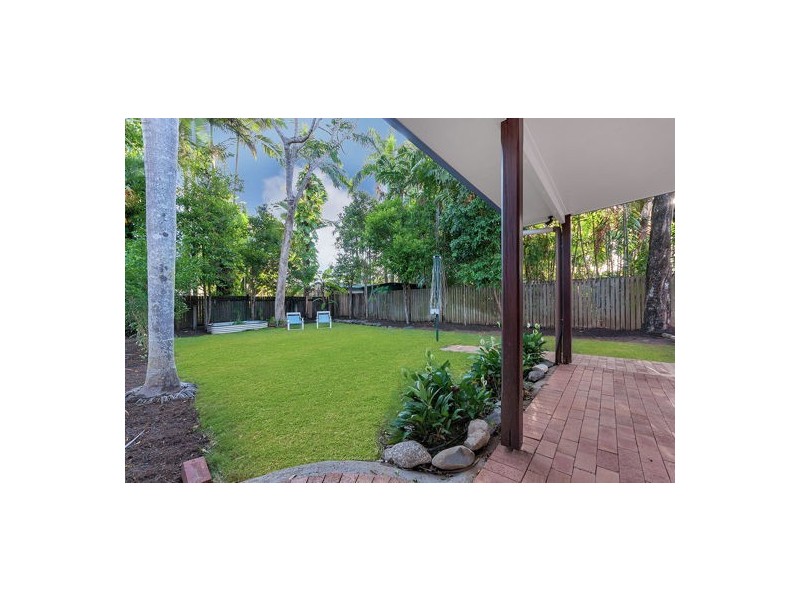 25 Hall Street, Edge Hill QLD 4870