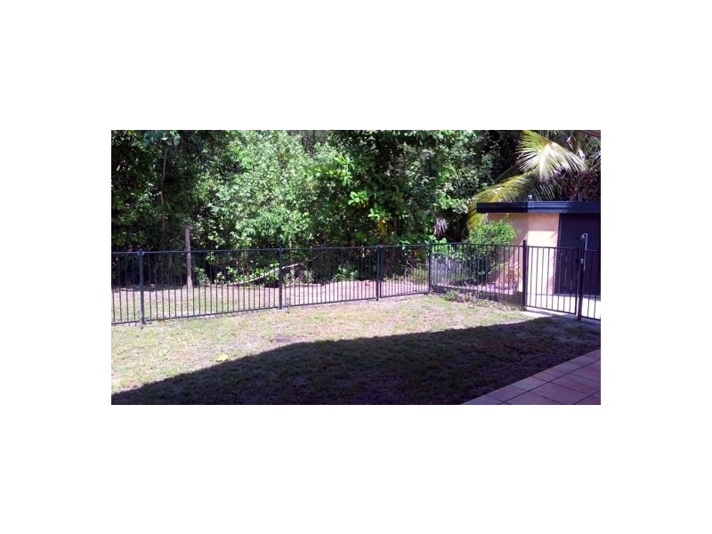 10 Barrier Close, Clifton Beach QLD 4879