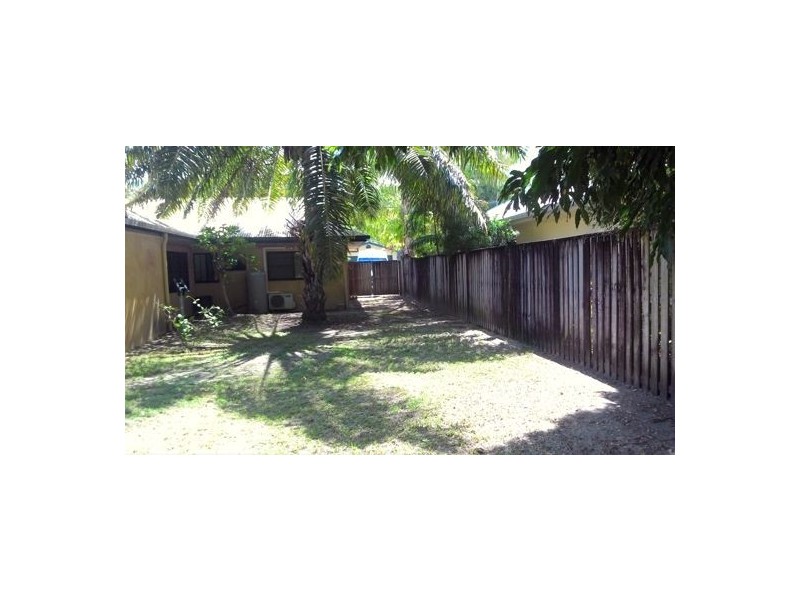 10 Barrier Close, Clifton Beach QLD 4879