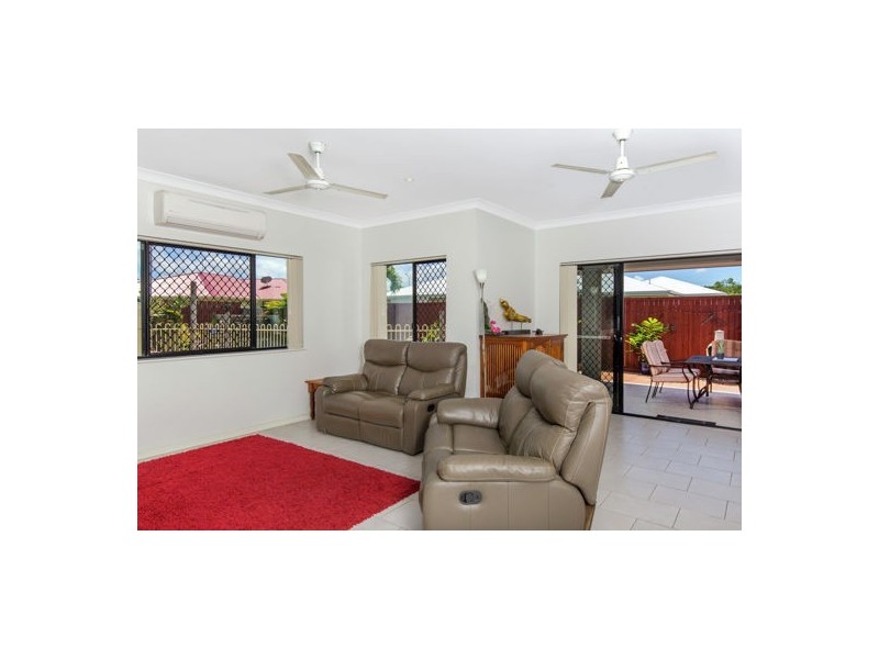 46 Phoenix Street, White Rock QLD 4868