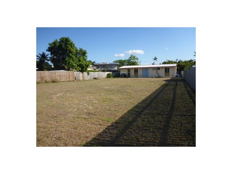 66 Birch Street, Manunda QLD 4870