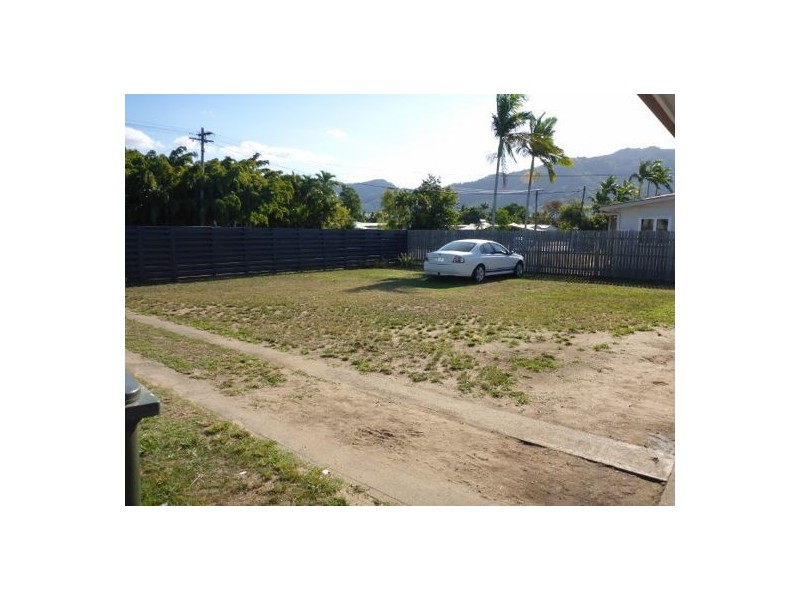 66 Birch Street, Manunda QLD 4870