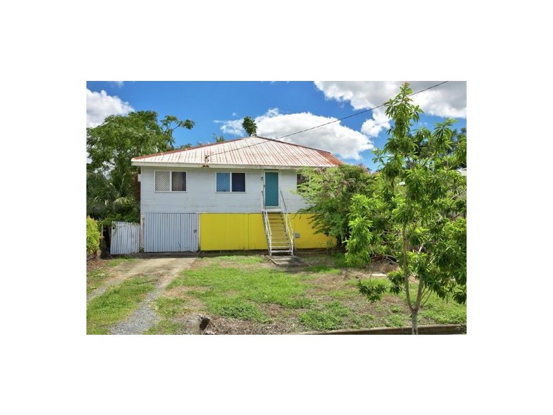 28 Grove Street, Cairns North QLD 4870