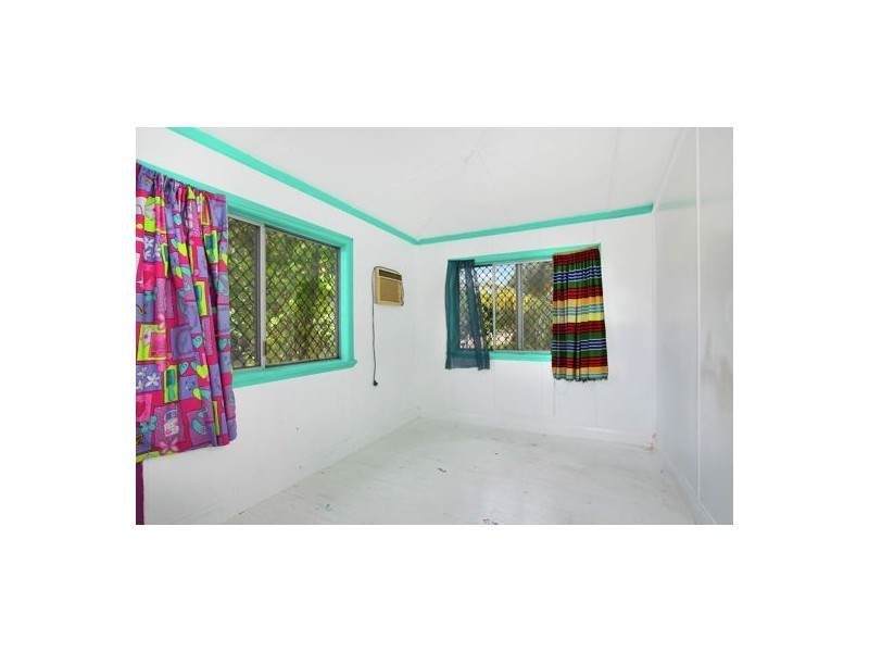 28 Grove Street, Cairns North QLD 4870