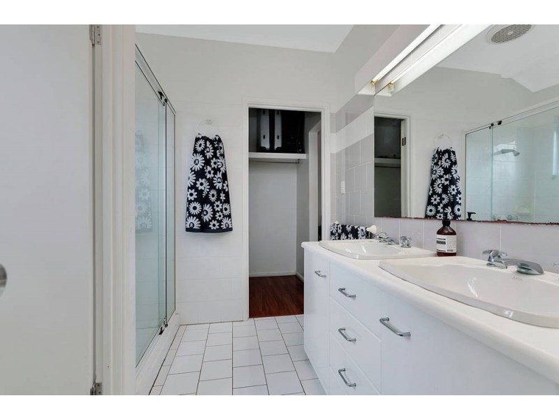 51 Nolan Street, Whitfield QLD 4870