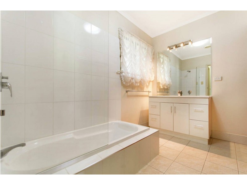 51 Currawong Street, Bayview Heights QLD 4868