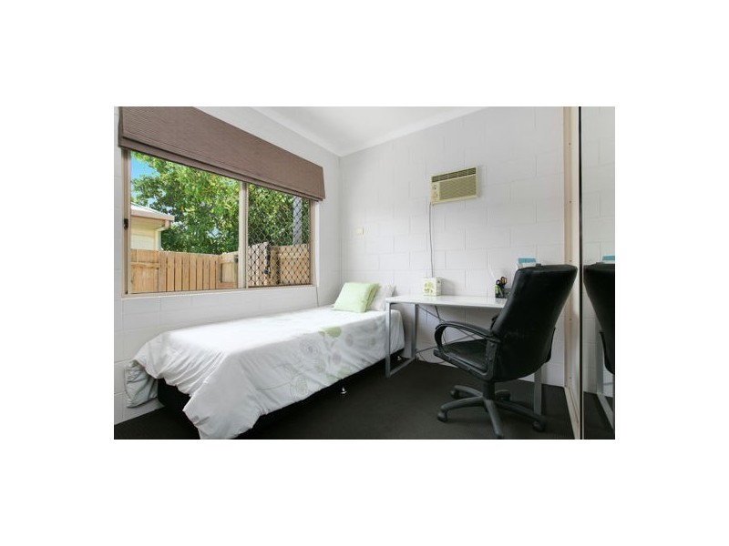 33 Percy Street, Mount Sheridan QLD 4868