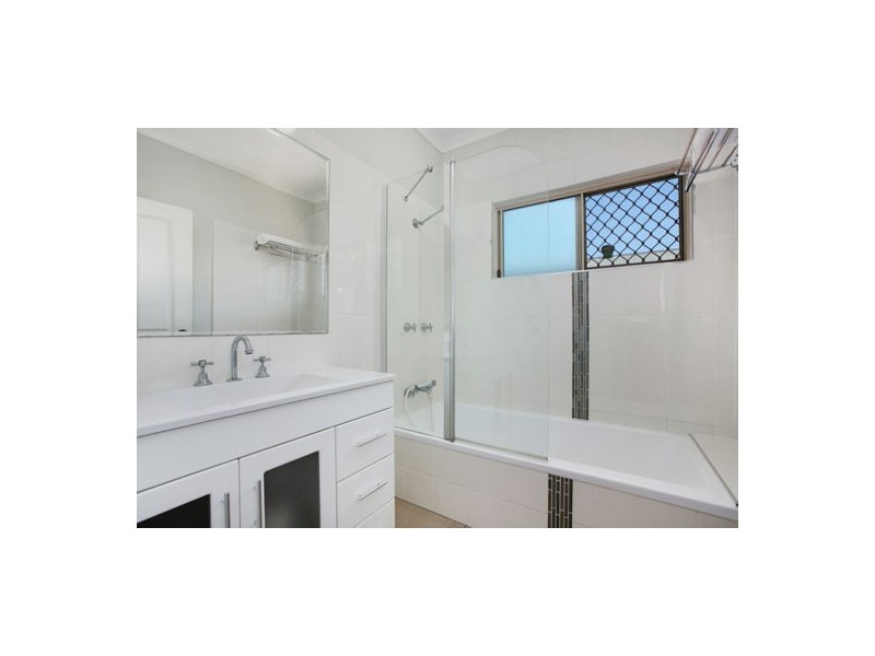 33 Percy Street, Mount Sheridan QLD 4868