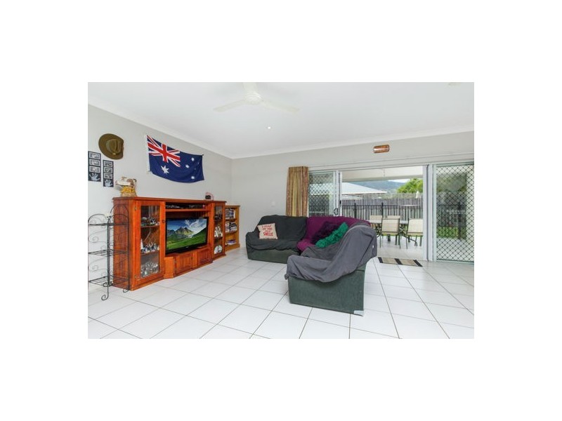61 Leftwich Street, White Rock QLD 4868
