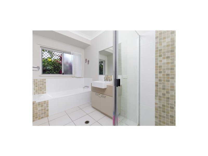 61 Leftwich Street, White Rock QLD 4868