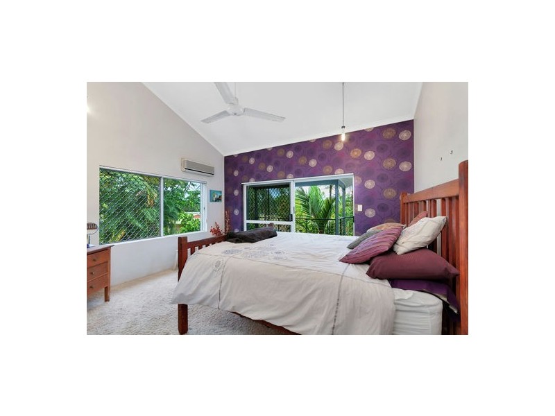 9 Iona Close, Edge Hill QLD 4870