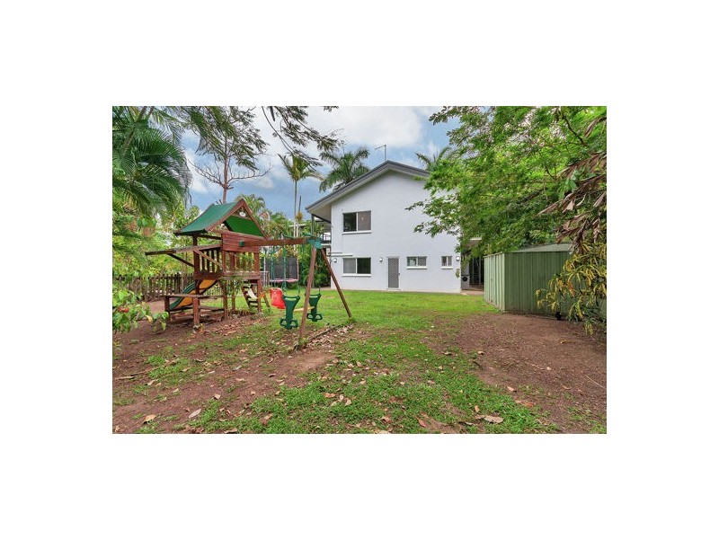 9 Iona Close, Edge Hill QLD 4870