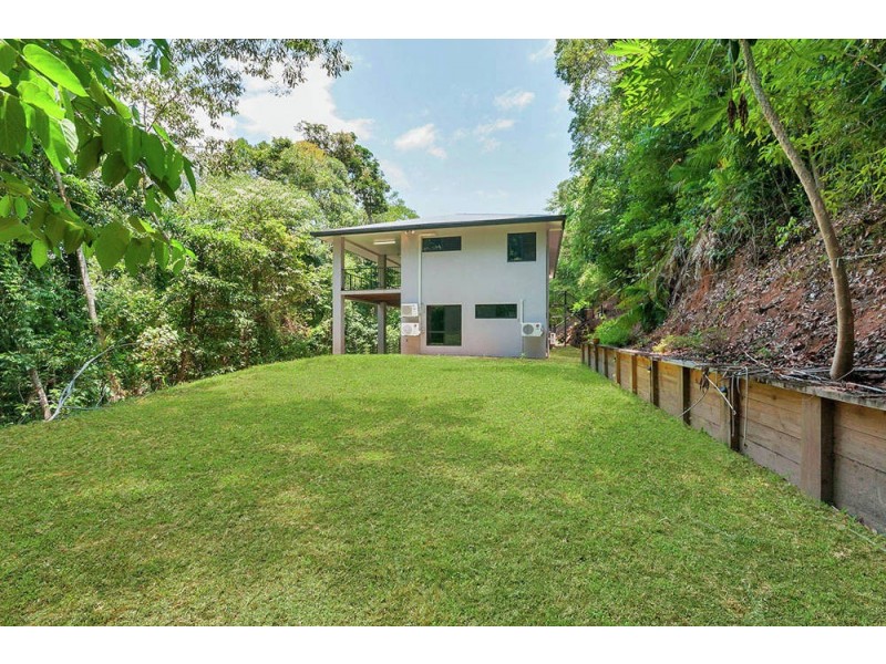 10 Leafy Close, Redlynch QLD 4870