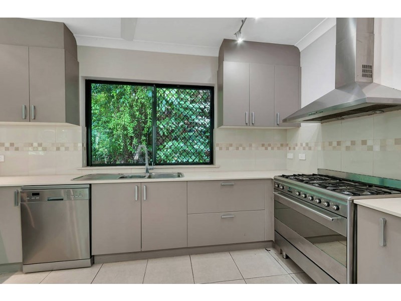 10 Leafy Close, Redlynch QLD 4870