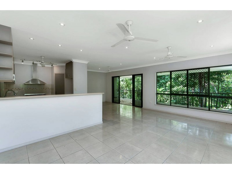 10 Leafy Close, Redlynch QLD 4870