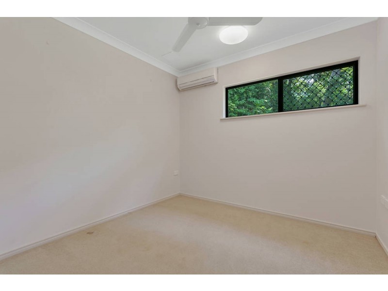 10 Leafy Close, Redlynch QLD 4870