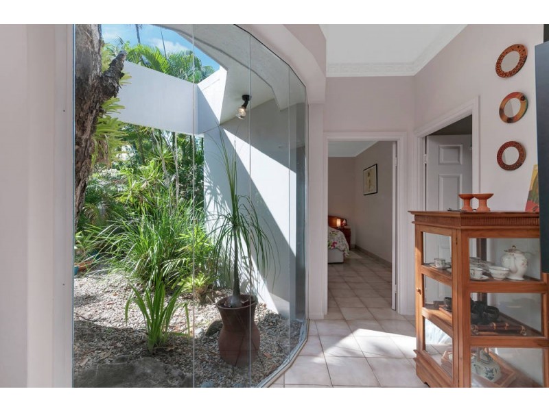 24 Petersen Street, Trinity Beach QLD 4879