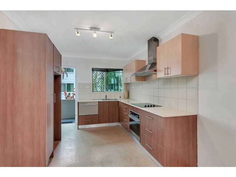 3/282 Lake Street, Cairns QLD 4870