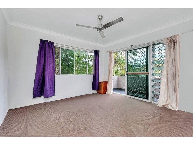 3/282 Lake Street, Cairns QLD 4870