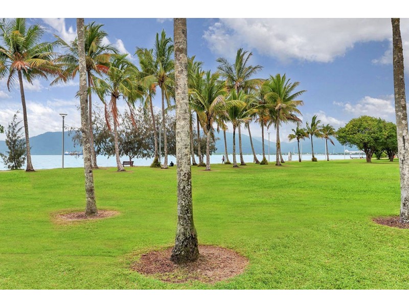 3/282 Lake Street, Cairns QLD 4870