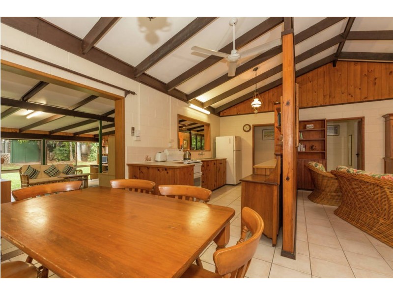 40 Petersen Street, Trinity Beach QLD 4879