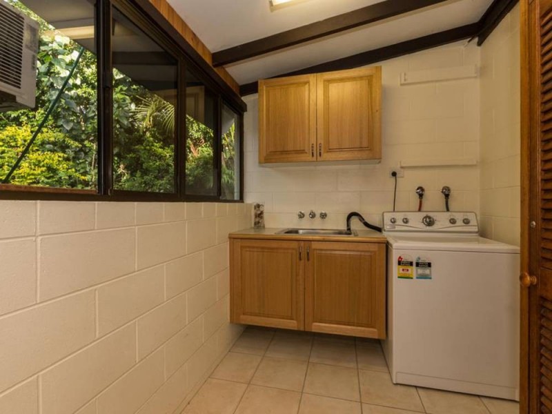 40 Petersen Street, Trinity Beach QLD 4879