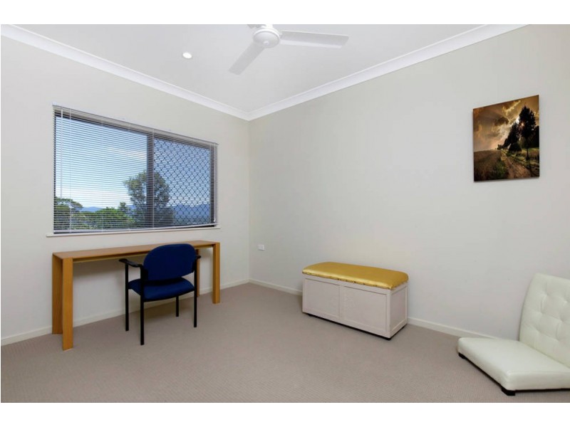 2 Bacalakis Close, Mount Sheridan QLD 4868