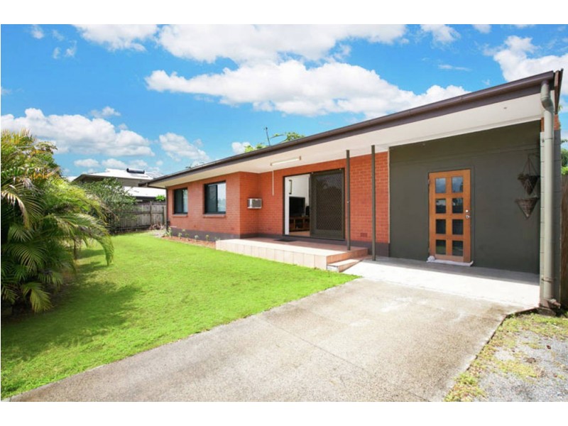 261 Aumuller Street, Westcourt QLD 4870