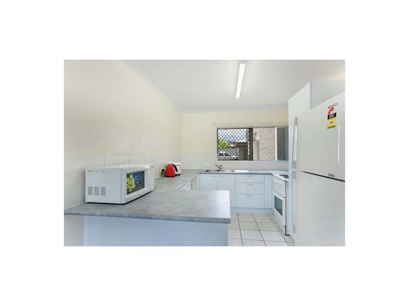 2/58-64 Mazlin Close, Edge Hill QLD 4870