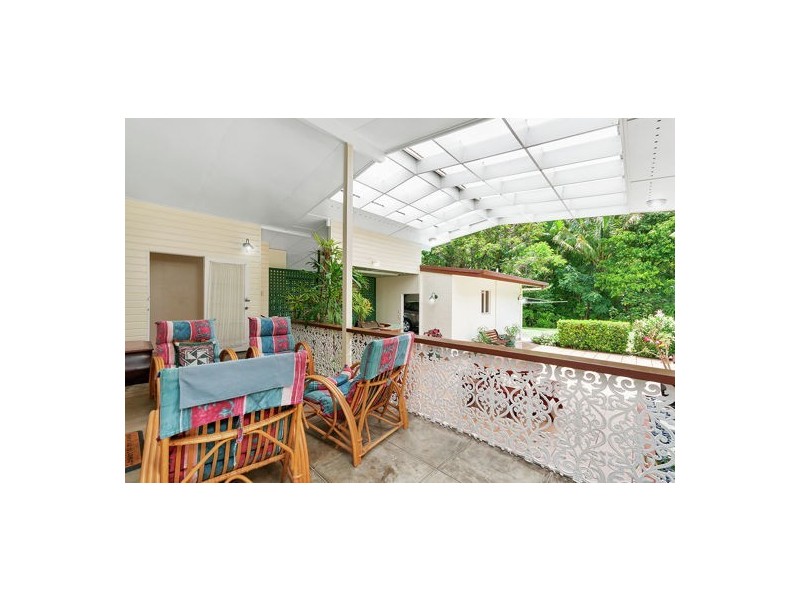 17-19 Mullins Street, Whitfield QLD 4870