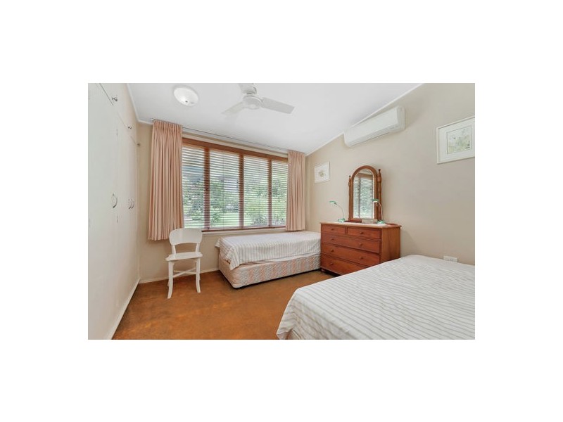 17-19 Mullins Street, Whitfield QLD 4870